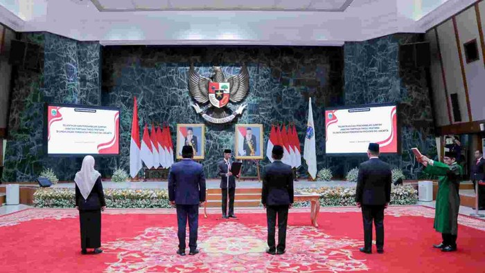 Penjabat (Pj) Gubernur DKI Jakarta Heru Budi Hartono melantik empat Pejabat Pimpinan Tinggi Pratama di lingkungan Pemerintah Provinsi DKI Jakarta.
