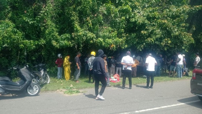 Petani di Mamuju tewas usai menabrak truk.