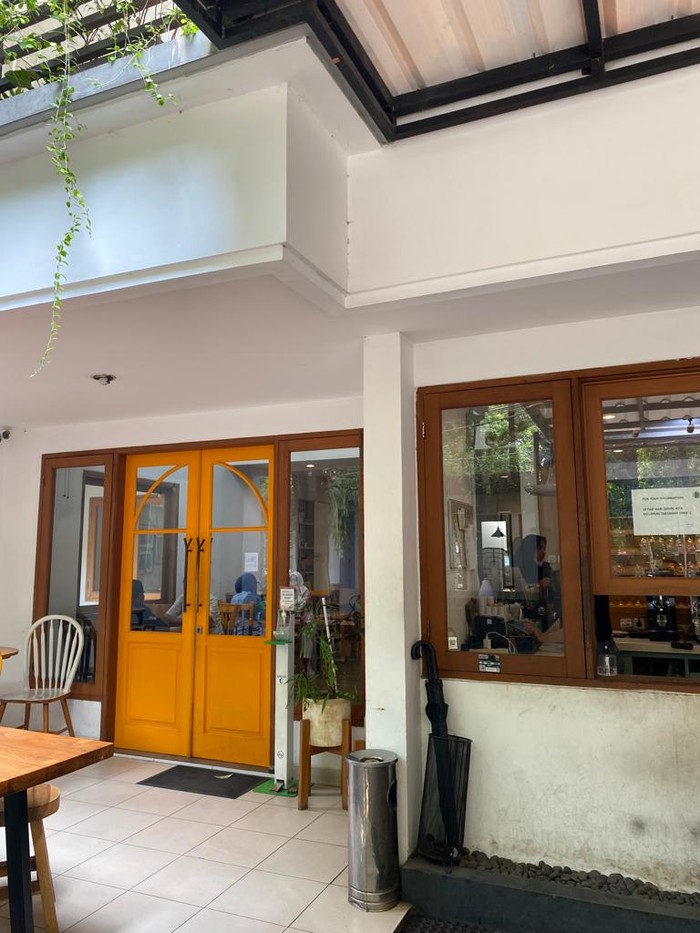 Roti Eneng, bakery hits di Gandaria