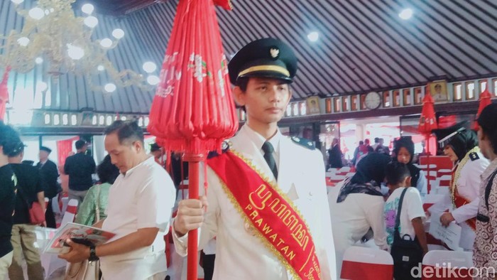 Sabiq Muhammad (25) Kades Prawatan, Kecamatan Jogonalan, Klaten, saat pelantikan, Rabu (27/9/2023).