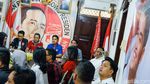 Semringah Kaesang Pangarep Sambangi Markas Bara JP