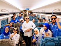 Semringah Zulhas Jajal Perdana Kereta Cepat Whoosh