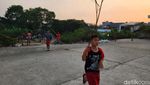 Potret Lahan Kosong Ibu Kota Jadi Lokasi Bermain Anak-anak