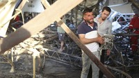 Kebakaran tersebut melanda sebuah aula tempat pernikahan Kristen di Irak utara.