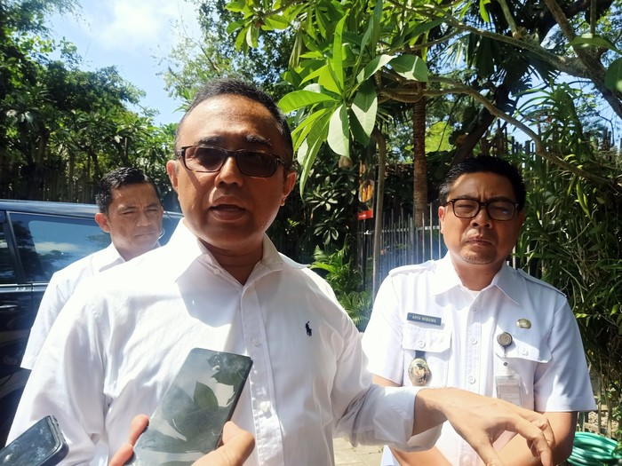 Wali Kota Denpasar, I Gusti Ngurah Jaya Negara ketika ditemui detikBali pada Rabu (27/9/2023) di Jalan Hayam Wuruk No. 136 Denpasar, Bali. (Ni Made Lastri Karsiani Putri-detikBali)