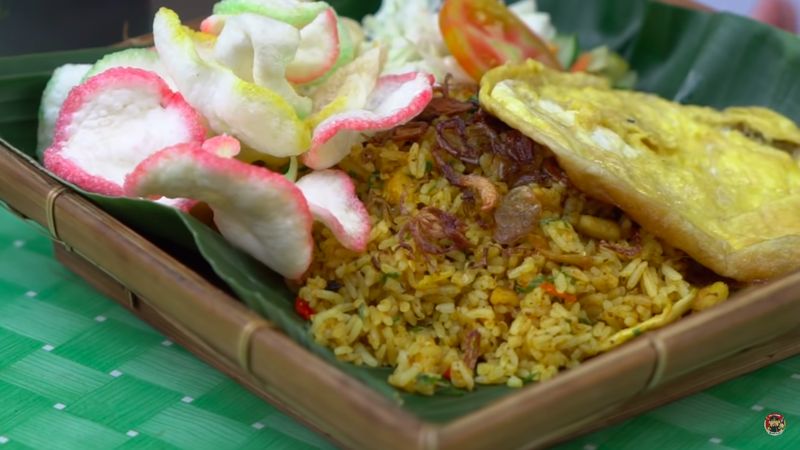 Warung nasi goreng milik mantan chef.