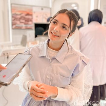 Amanda Rawles membagikan empat rahasia kecantikannya.