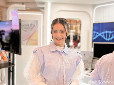 Amanda Rawles membagikan empat rahasia kecantikannya.