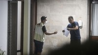 Penggeledahan tersebut terkait kasus dugaan korupsi di Kementerian Pertanian.  