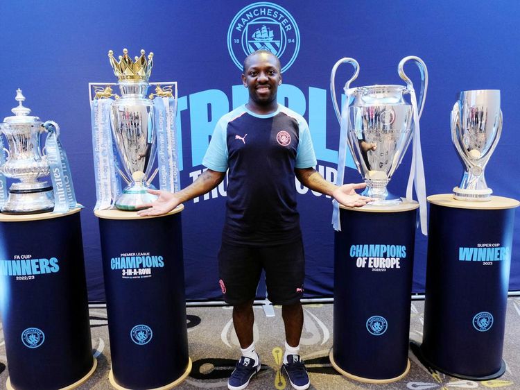 Fans Merapat, Legenda Man City dan Trofi Premier League Mampir di Jakarta