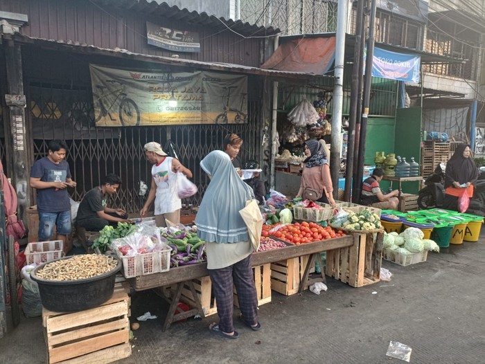 Ilustrasi di Pasar Kebayoran Baru