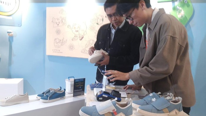 Kolaborasi Dukung Industri Kreatif Lokal Unjuk Gigi Acara urban lifestyle pop-up market digelar di Jakarta. Kegiatan ini memberi kesempatan untuk merek lokal unjuk gigi dan dikenal lebih luas generasi muda.