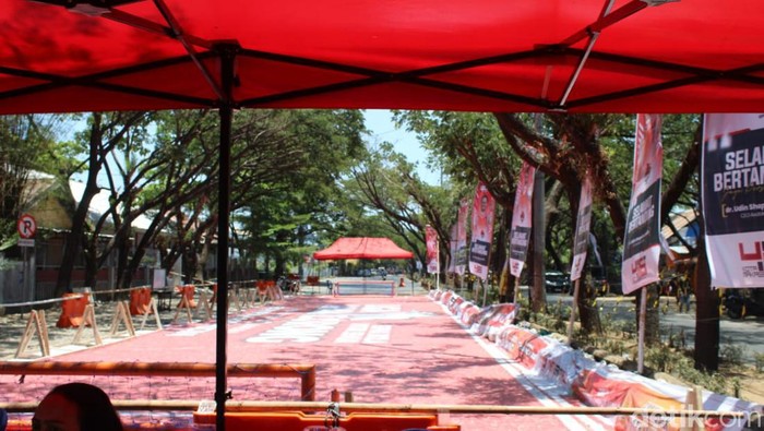 Liga Anak Lorong menggunakan satu jalur jalan di Jalan Yusuf Dg Ngawing, Makassar.