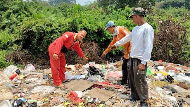 Heboh Mayat Bayi Terbungkus Kresek Hitam Ditemukan di Tempat Sampah