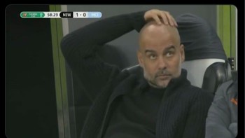 Kondisi Pep Guardiola setelah timnya kalah tipis. Foto: (Dok. Twitter).