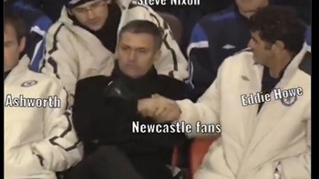 Setelah menang, fans Newcastle ucap terima kasih kepada coach. Foto: (Dok. Twitter).