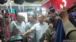 Momen Pedagang Tanah Abang Curhat ke Zulhas Keluhkan TikTok Shop