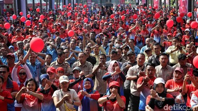 Momen Pemecahan Rekor MURI Menari untuk Kesehatan Jantung