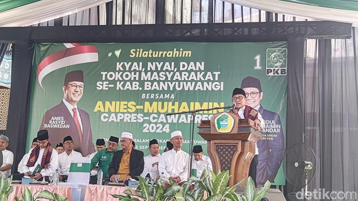 Muhaimin Iskandar, Ketua Umum PKB di Ponpes Darussalam Blokagung, Banyuwangi.