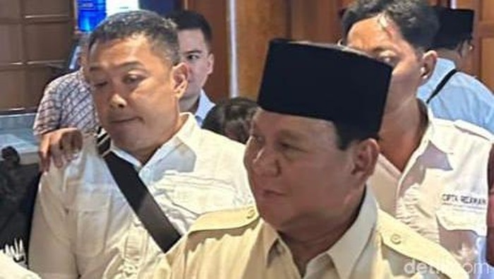prabowo subianto di surabaya bertemu kiai khos jatim
