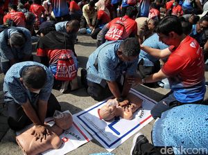 Ramai-ramai Belajar CPR di Hari Jantung Sedunia