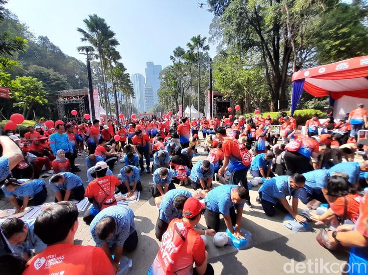 Serunya Indonesia Heart Walk 2023, Ada Sosialisasi Bantuan Hidup Dasar