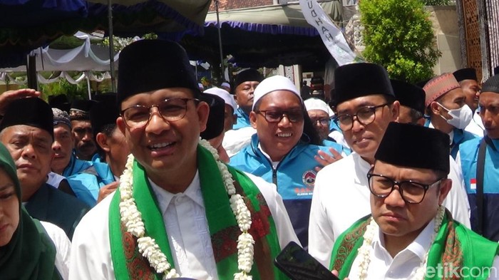 Anies-Cak Imin saat safari politik di Sumenep