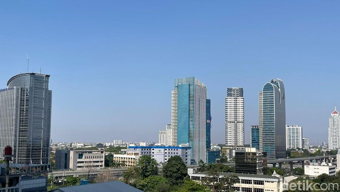 Cuaca panas Jakarta