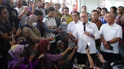 Curhat Pedagang Kosmetik di Asemka
