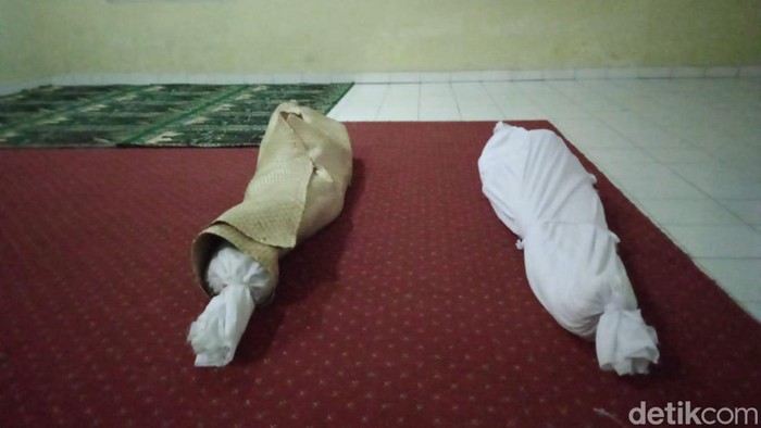 Dua jenazah yang terlantar di Baleendah, Kabupaten Bandung