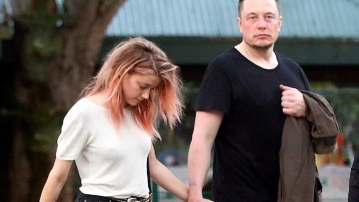 Elon Musk dan Amber Heard