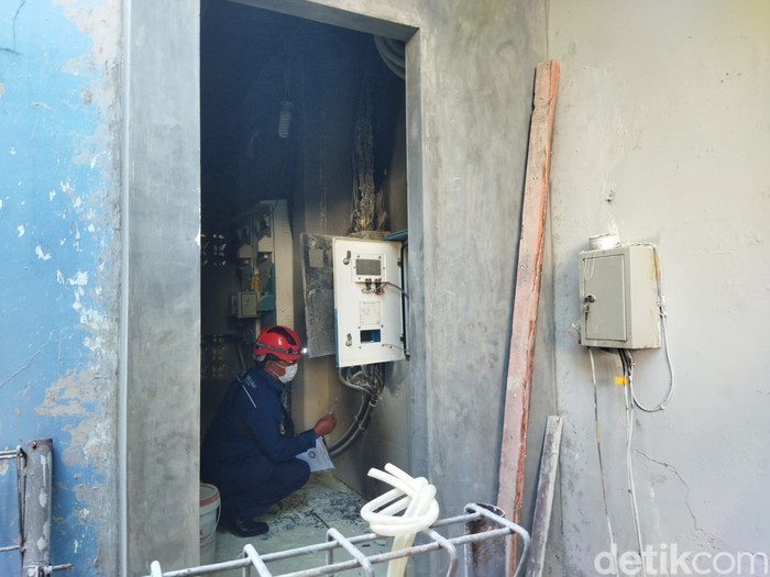 Investigasi kebakaran SMAN 6 Jakarta, 29 September 2023. (Kurniawan Fadilah/detikcom)
