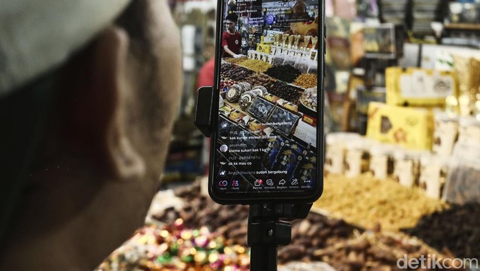 Fenomena jualan online dan jualan offline