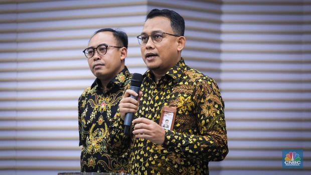 Juru Bicara KPK, Ali Fikri memberikan keterangan saat konferensi pers di gedung Merah Putih, KPK, Jakarta, Jumat (29/9/2023). (CNBC Indonesia/Faisal Rahman)