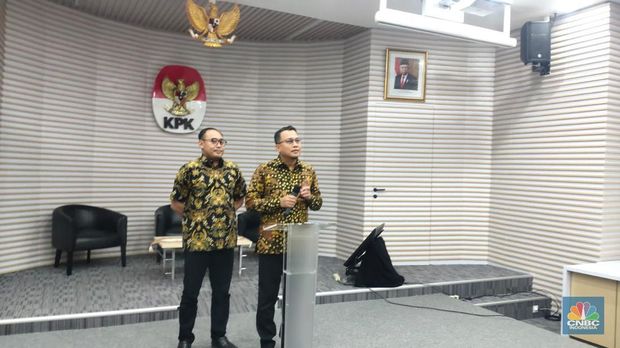 Juru Bicara KPK Ali Fikri saat menyampaikan soal kasus menteri pertanian. (CNBC Indonesia/Rosseno Aji Nugroho)