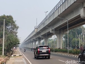 Warga Palembang Keluhkan Asap Karhutla Bikin Asma Kambuh dan Batuk
