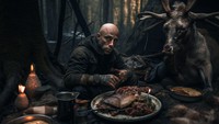 Podcaster dan komedian Amerika, Joe Rogan digambarkan sedang makan daging rusa di hutan. Fotonya terlihat dramatis ya?