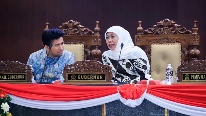 Khofifah Indar Parawansa dan Emil Dardak