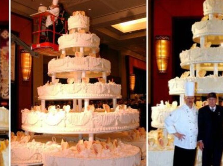 Gede Banget! 10 Kue di Dunia Ini Ukurannya Lebih Besar dari Manusia