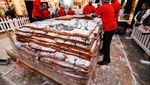 Gede Banget! 10 Kue di Dunia Ini Ukurannya Lebih Besar dari Manusia