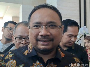 Menag Yaqut soal Fatwa Haram Karmin: Kita Pelajari Dulu, Santai