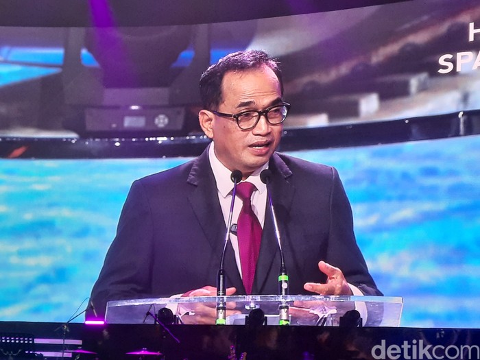 Menteri Perhubungan Budi Karya Sumadi dalam acara Hub Space x KAI Expo di Jakarta Convention Center, Jumat (29/9/2023).