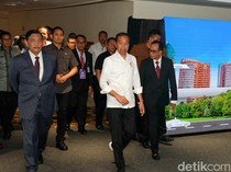 Tinjau Pameran Hub Space X KAI Expo, Jokowi Jajal Drone EHang 216 AAC
