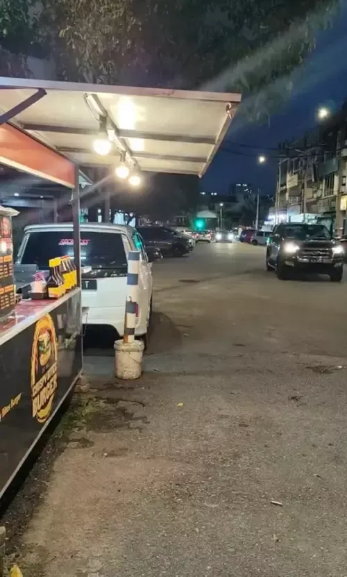 Penjual burger ditipu