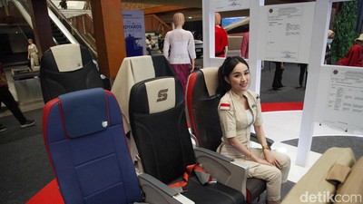 Potret Seat Dress Cover Pesawat Lion Air Group, Made in Garut