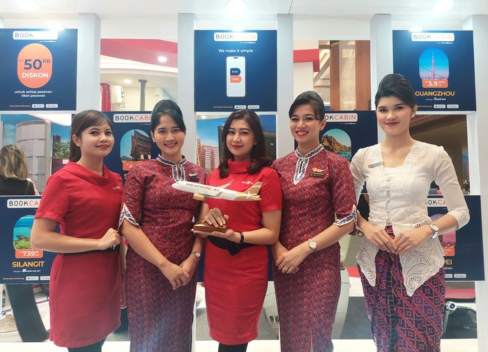 Pramugari Lion Air di acara Hub Space X KAI Expo 2023