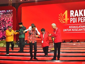 Sederet Bantahan soal Megawati Diviralkan Hempaskan Tangan Jokowi