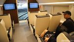 Sensasi Naik Kereta Cepat Whoosh Saat Main ke Hub Space JCC