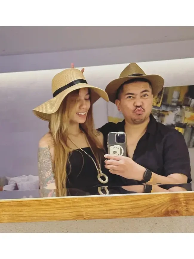 Di awal kehamilannya, Sheila sempat mengalami solusio plasenta yang mengharuskannya istirahat total. Untungnya kondisi janinnnya baik-baik saja. Foto: Instagram/@itssheilamj