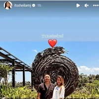 Kondisi Sheila itu baru diketahui setelah dirinya memeriksakan diri ke dokter karena mengalami flek. Dalam channel YouTube miliknya Sheila Marcia mengatakan jika plasentanya lepas tak sampai setengah. Foto: Instagram/@itssheilamj